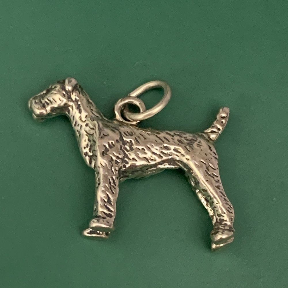 Airedale Terrier Sterling Silver Jewelry Charm #dogs #pet